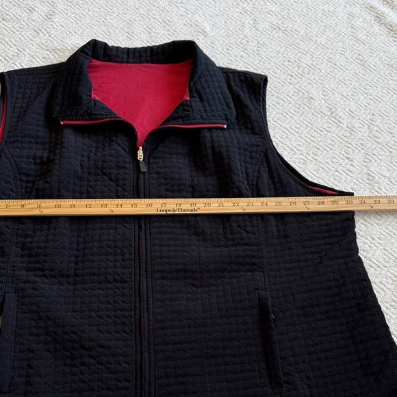 Willow Lane Black Quilted Vest Silk Sz 3x - Picture 2 of 7
